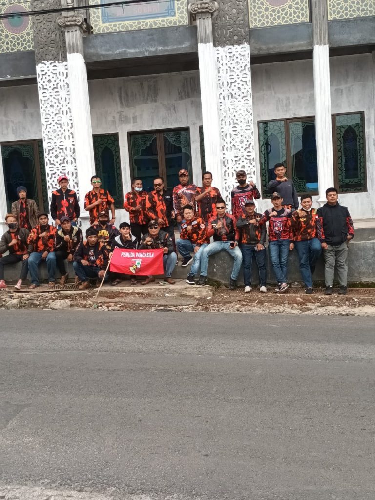 Berbagi Takzil Menjadi Rutinitas Ormas Pemuda Pancasila Dibulan yang Penuh Berkah
