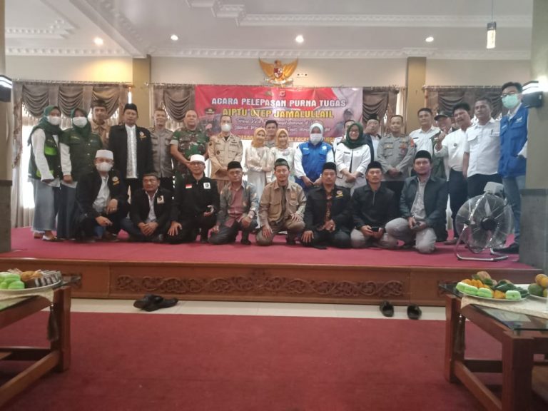 Kapolsek Ciparay Lepas Purna Tugas Aiptu Utep Jamalullail