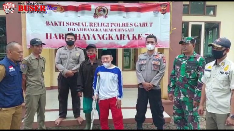 Jelang HUT Bayangkara Ke-76, Polsek Singajaya Gelar Bakti Sosial Religi