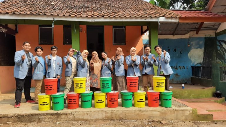 Mahasiswa UPI Tanamkan Sikap Peduli Lingkungan Sejak Dini Pada Anak-Anak 