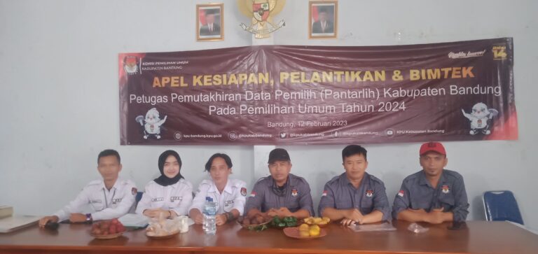 APEL KESIAPAN , PELANTIKAN & BIMTEK. DI DESA PADAMULYA KEC MAJALAYA KAB. BANDUNG.