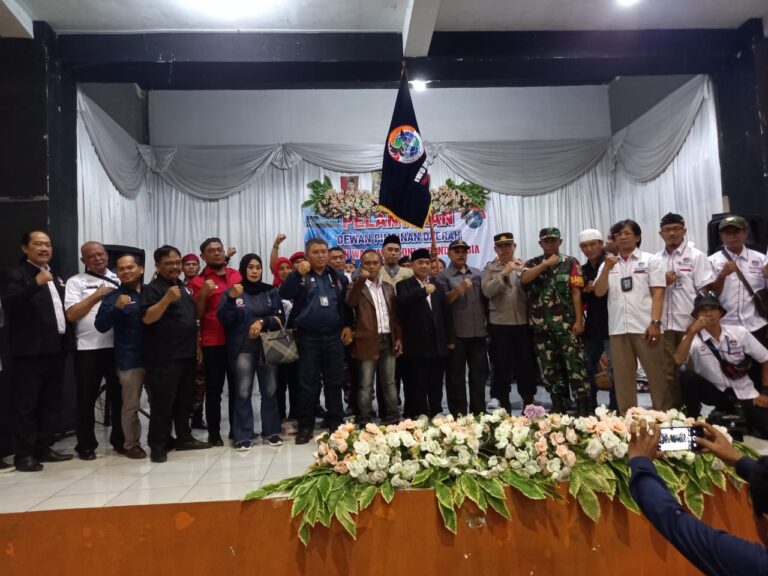 Pelantikan Dewan Pimpinan Daerah Ikatan Wartawan Online Indonesia,( DPD IWO INDONESIA ) Daerah Kabupaten Bandung.