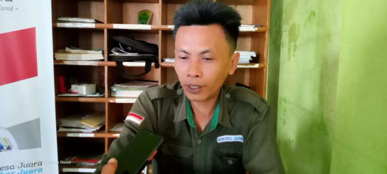 Kepala Desa Merasa Bersukur Dengan Adanya Program Bantuan Pangan Dari Dinas Sosial