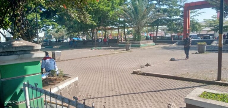 Para Pedagang PKL Dilingkungan Alun Alun Ciparay Merasa Kecewa.