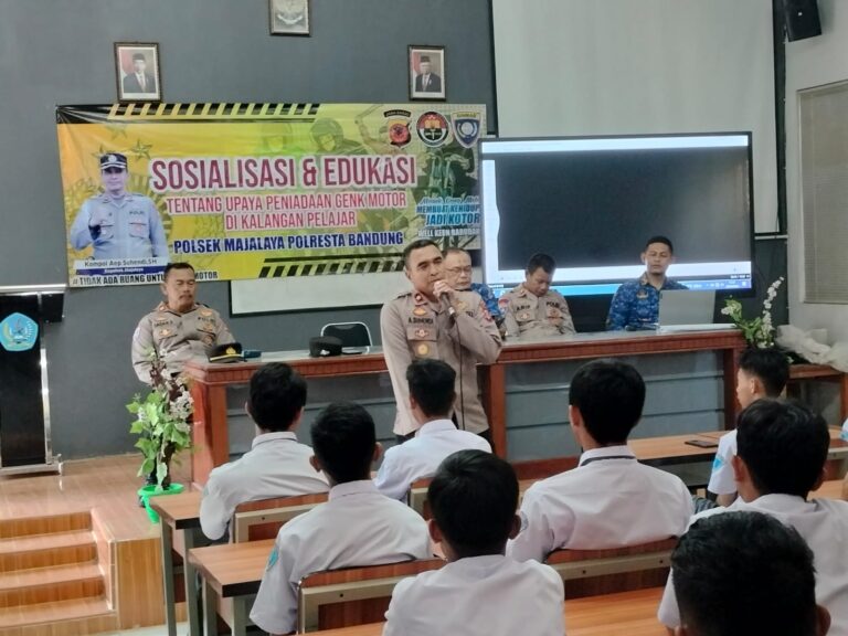 Kapolsek Majalaya Sosialisasi Dan Edukasi Di SMKN 1 Majalaya Tentang Maraknya Genk Motor Dikalangan Pelajar