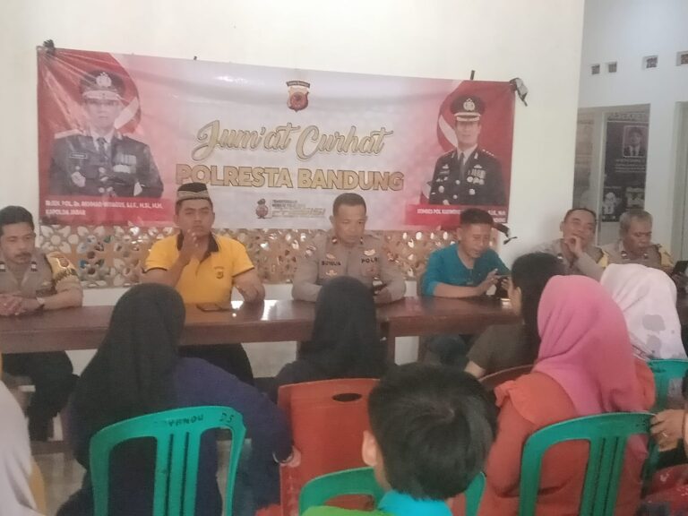 Jum’at Curhat Polsek Solokan Jeruk Polresta Bandung, Di Desa Bojong Emas Kecamatan Solokan Jeruk.