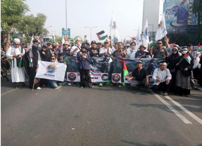 IWO Indonesia gelar aksi solidaritas Palestina, Ketum IWOI : kecam keras tindakan genosida yang dilakukan Israel…!