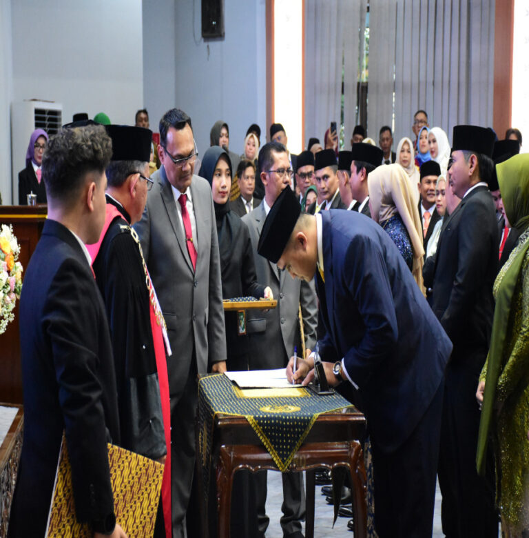 Hadiri Pelantikan Anggota DPRD Kab Bandung, Bupati Titipkan 3 Pesan Tupoksi Legislatif