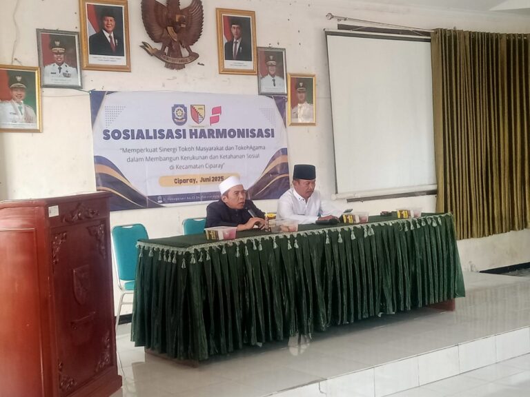 Pemerintah kecamatan Ciparay laksanakan Sosialisasi Harmonisasi,Tokoh Masyarakat bersama Tokoh Agama