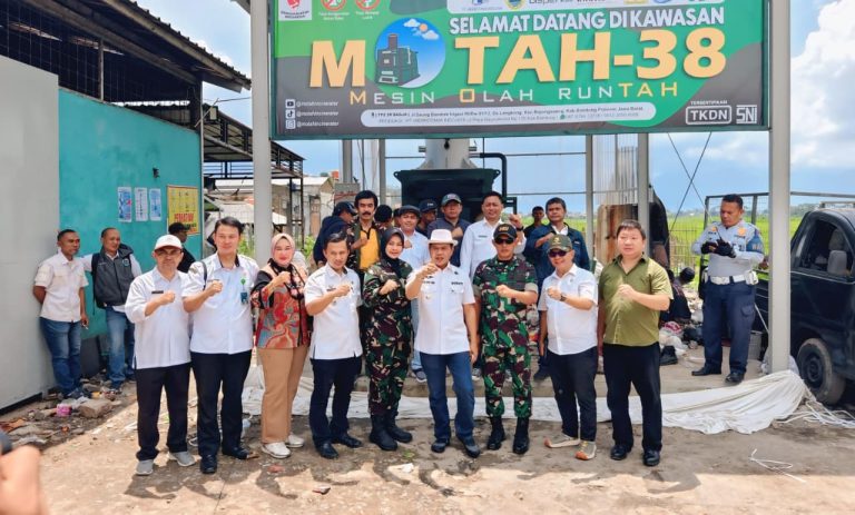 Dari Sampah Jadi Batako, Bupati Kang DS Bakal Jadikan Motah Prototipe TPS3R di Semua Desa