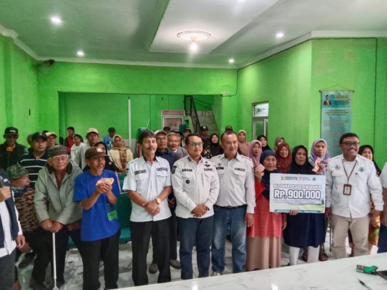 Desa Gunungleutik Salurkan BLT DD Triwulan III Tahap 2 TA 2025