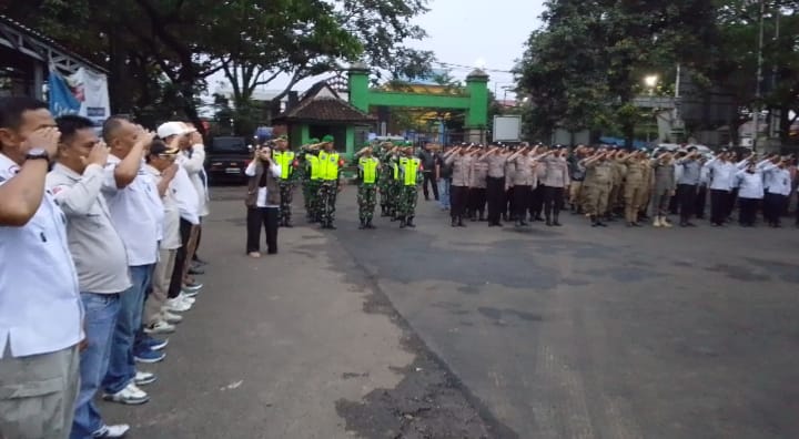 Forkopimcam Ciparay dan Kepala Desa, Serta Steakholder Lainya Kompak Istighosah Dilanjutkan Apel Gabungan Dalam Pergantian Tahun 2025